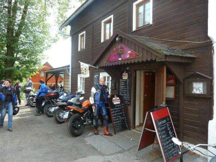 Готель Drevenka Provodin Екстер'єр фото